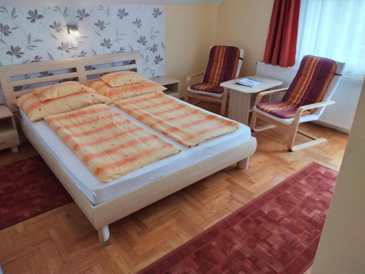 Heviz Erika Apartman エクステリア 写真