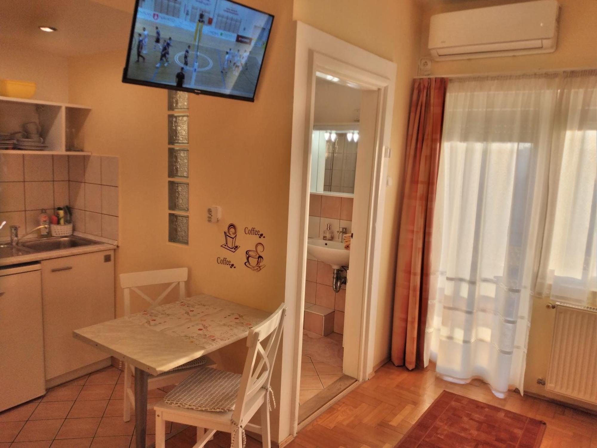 Heviz Erika Apartman エクステリア 写真